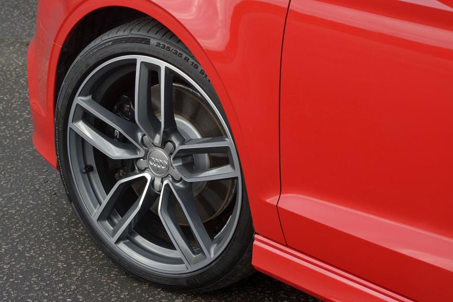 Колеса Audi S3 Sedan (8V) 2013 года  (UK) (фото 31 из 53)